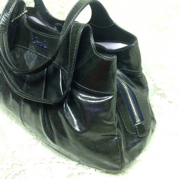 Coach -Black Patent Leather Shoulder Bag - Picture 6 of 14